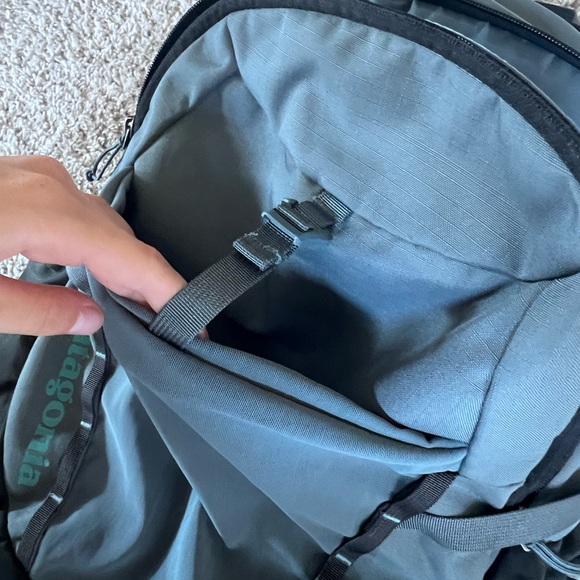 Patagonia school/laptop back pack. A few ink stains but otherwise like new! - Picture 7 of 8